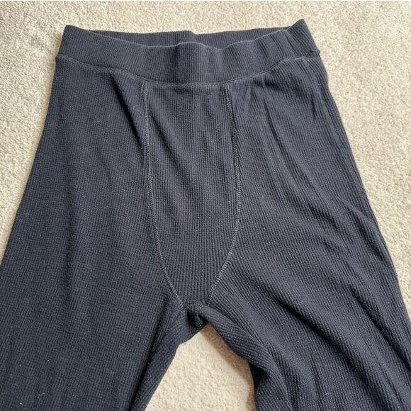 Skims: Black Waffle Leggings - Picture 5 of 9